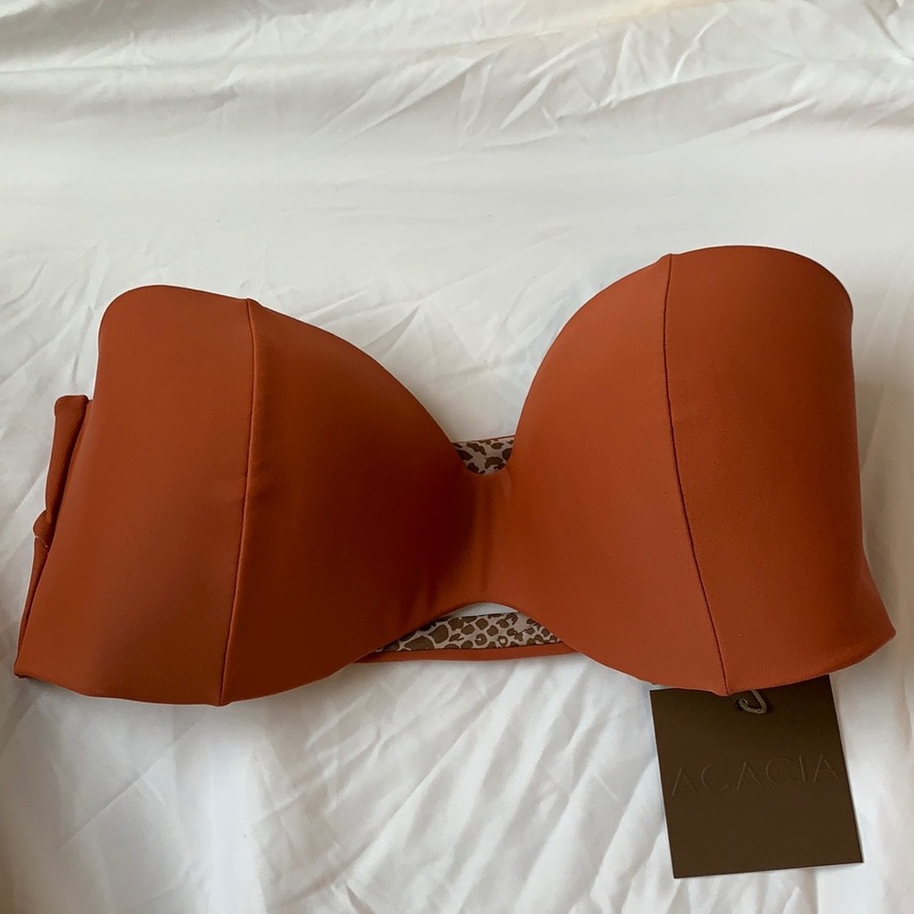 Acacia coconut top